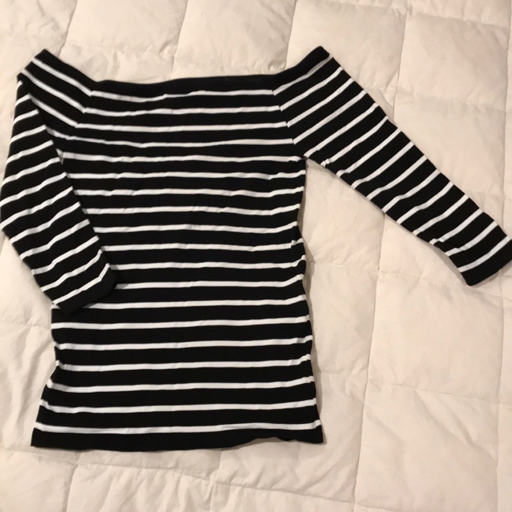 Free people off the shoulder top. Size XS/S